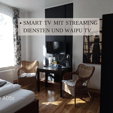 Haus Krabbe Zimmer Ohne Kueche, Fuer 1-2 Personen, Doppelbett, Zentral Gelegen Zwischen Cuxhaven Und Bremerhaven, Hunde Kostenfrei Willkommen, Kostenfreier Parkplatz 뢰멘 외부 사진