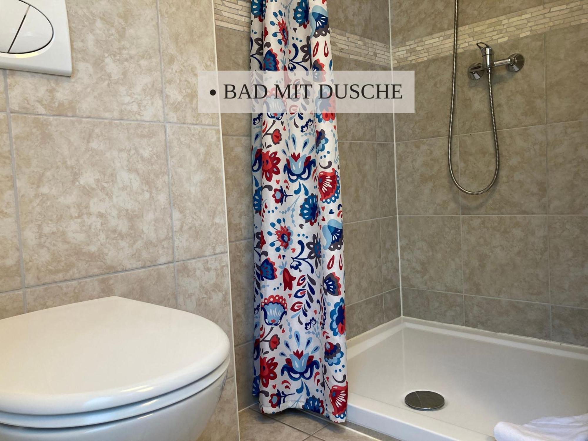 Haus Krabbe Zimmer Ohne Kueche, Fuer 1-2 Personen, Doppelbett, Zentral Gelegen Zwischen Cuxhaven Und Bremerhaven, Hunde Kostenfrei Willkommen, Kostenfreier Parkplatz 뢰멘 외부 사진