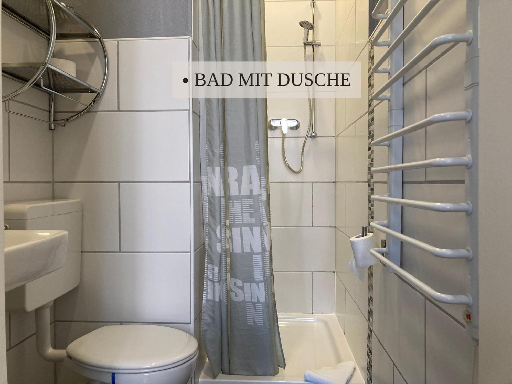 Haus Krabbe Zimmer Ohne Kueche, Fuer 1-2 Personen, Doppelbett, Zentral Gelegen Zwischen Cuxhaven Und Bremerhaven, Hunde Kostenfrei Willkommen, Kostenfreier Parkplatz 뢰멘 외부 사진